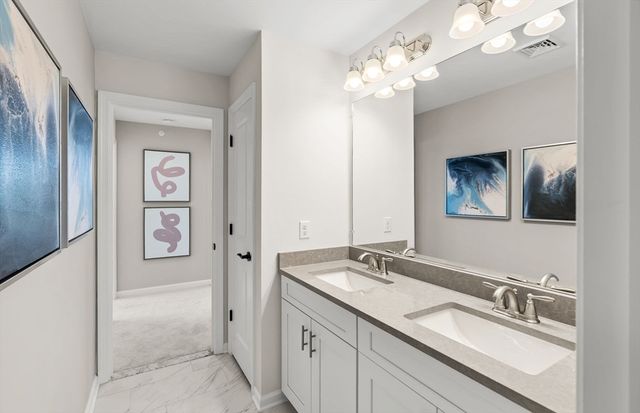 34 East Point Drive 3, East Providence, RI 02916