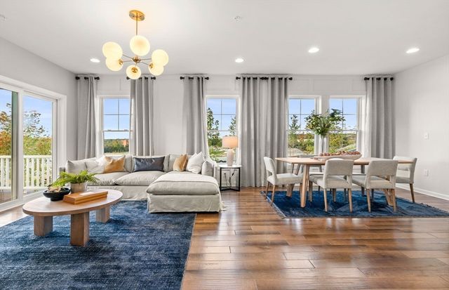 34 East Point Drive 3, East Providence, RI 02916