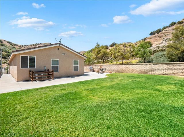 29890 Berkshire, Castaic, CA 91384