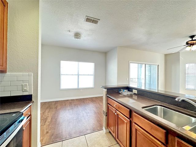 2334 GRAND CENTRAL PARKWAY 1, Orlando, FL 32839