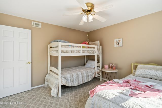 8 Marlow Avenue, Manchester, NJ 08759