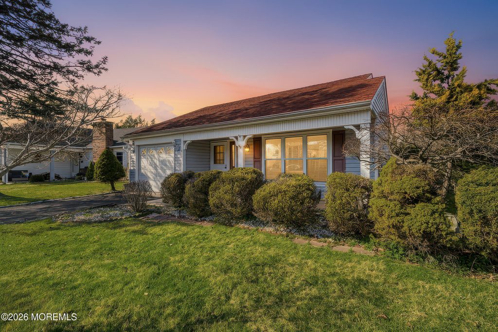 8 Marlow Avenue, Manchester, NJ 08759