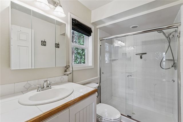 234 Crest Circle, Lake Arrowhead, CA 92352