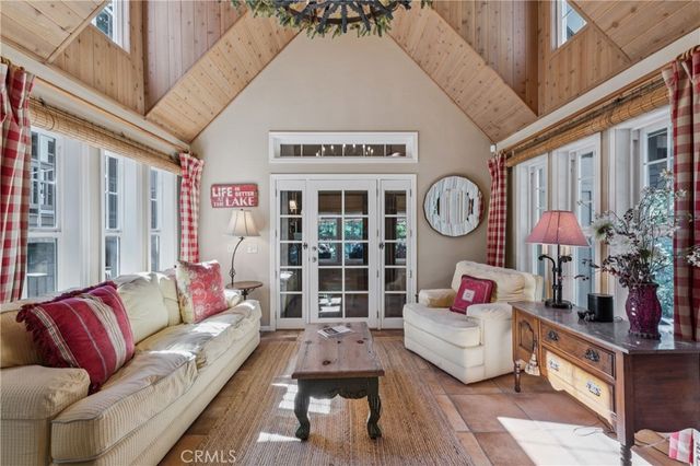 234 Crest Circle, Lake Arrowhead, CA 92352
