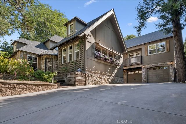 234 Crest Circle, Lake Arrowhead, CA 92352