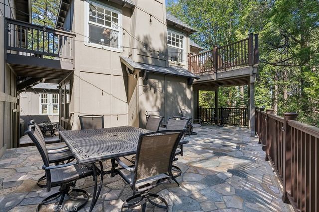 234 Crest Circle, Lake Arrowhead, CA 92352