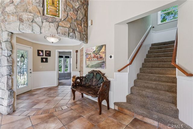 234 Crest Circle, Lake Arrowhead, CA 92352