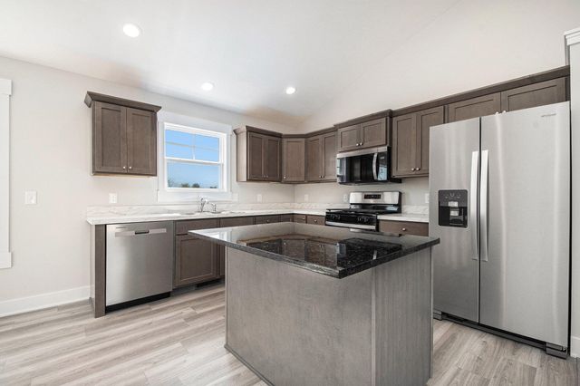 7428 Traditional Court Se, Caledonia Twp, MI 49316