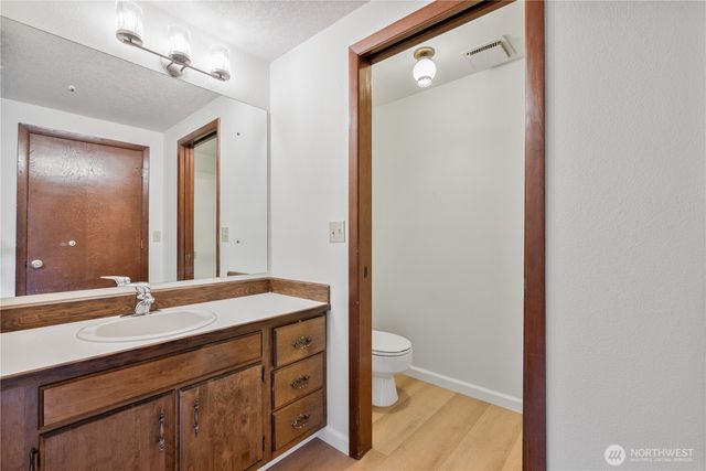 1205 Holly Street, Kelso, WA 98626