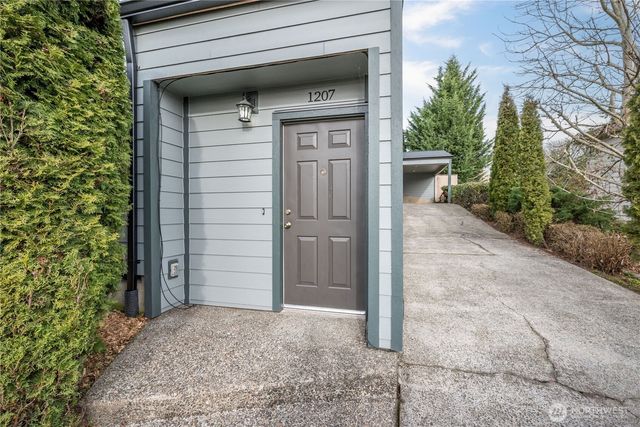 1205 Holly Street, Kelso, WA 98626
