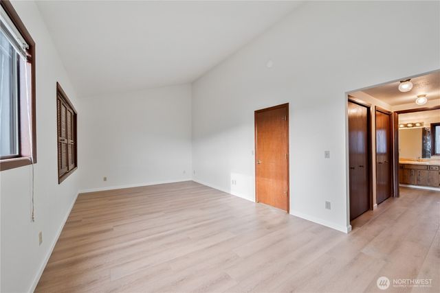1205 Holly Street, Kelso, WA 98626