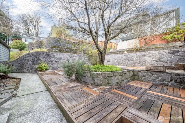 1205 Holly Street, Kelso, WA 98626
