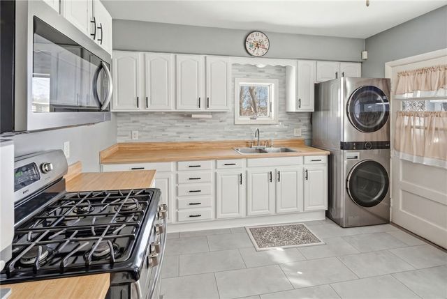 83 Fourth Avenue, Woonsocket, RI 02895