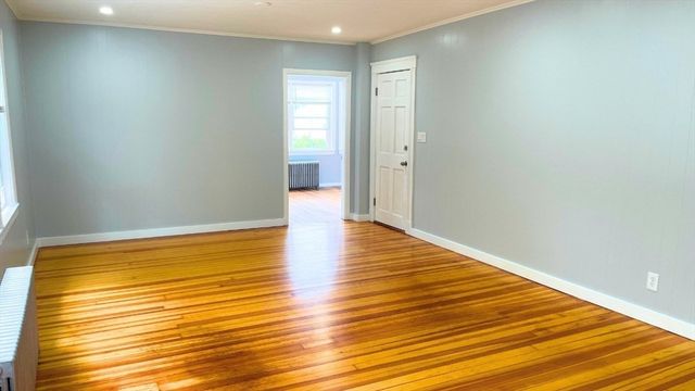 25 Hazel St 1, Salem, MA 01970