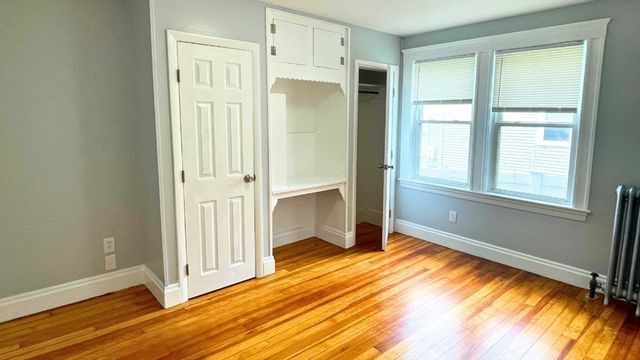 25 Hazel St 1, Salem, MA 01970