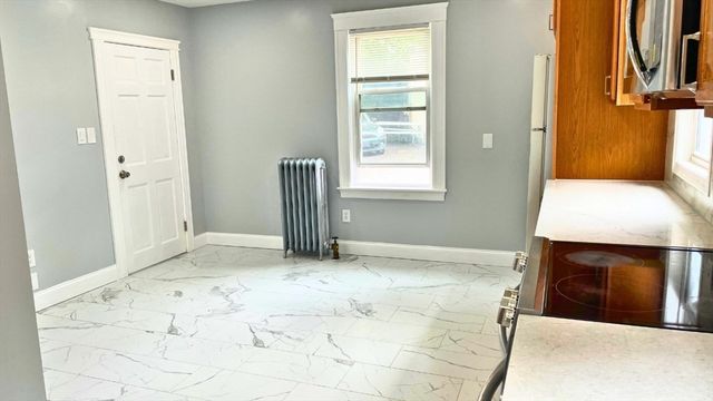 25 Hazel St 1, Salem, MA 01970