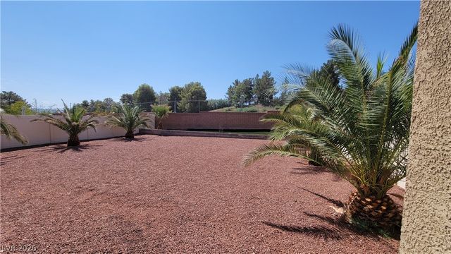 3305 Green Ice Avenue, North Las Vegas, NV 89081