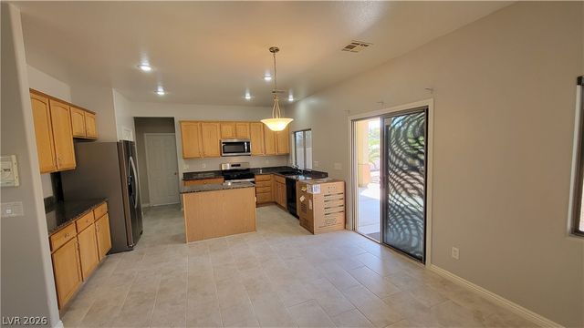 3305 Green Ice Avenue, North Las Vegas, NV 89081