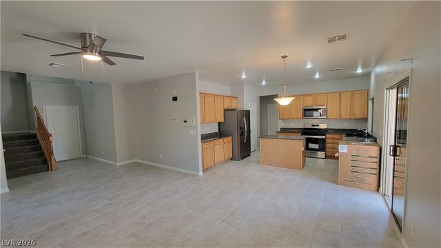3305 Green Ice Avenue, North Las Vegas, NV 89081