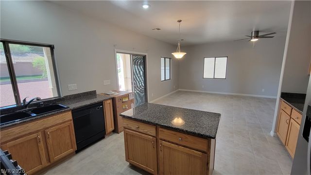 3305 Green Ice Avenue, North Las Vegas, NV 89081