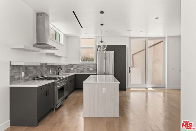 728 Indiana Avenue, Venice, CA 90291
