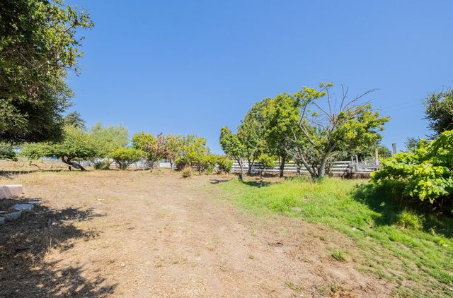 17945 Pesante Road, Salinas, CA 93907