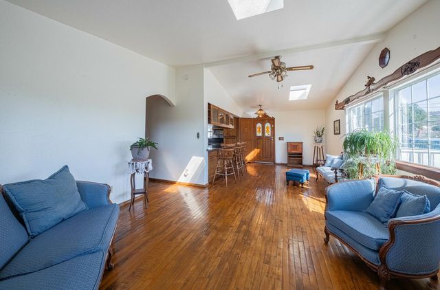 17945 Pesante Road, Salinas, CA 93907