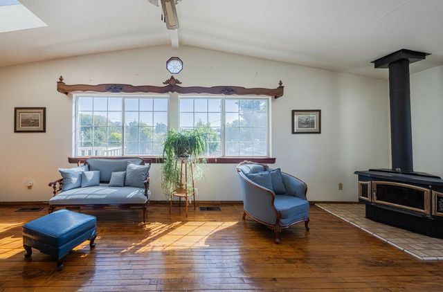 17945 Pesante Road, Salinas, CA 93907