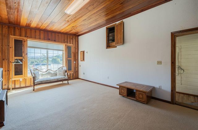 17945 Pesante Road, Salinas, CA 93907