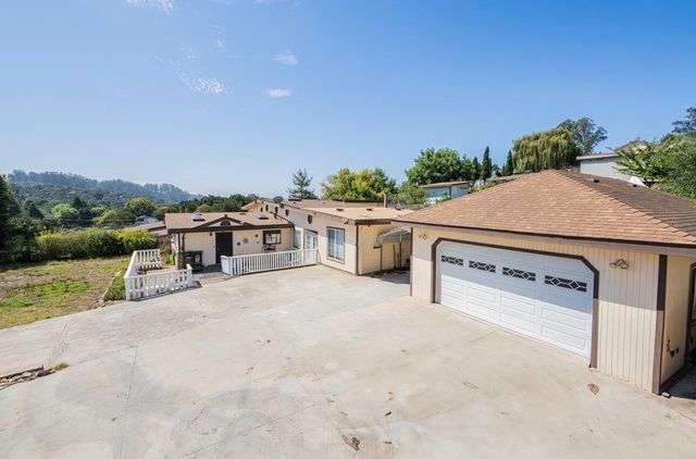 17945 Pesante Road, Salinas, CA 93907