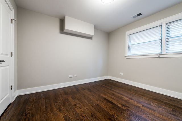 3822 N Kenneth Avenue 1, Chicago, IL 60641