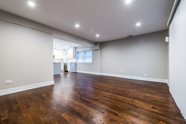 3822 N Kenneth Avenue 1, Chicago, IL 60641