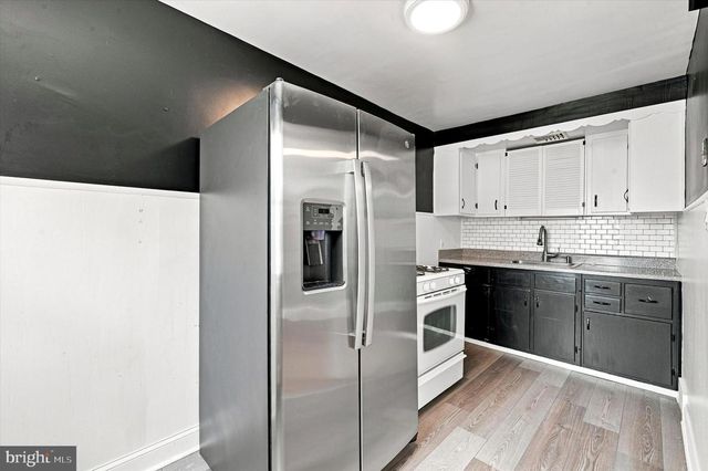 1095 N ACADEMY AVE, Glenolden, PA 19036