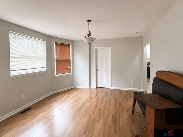 5406 N 24 Street, Omaha, NE 68110