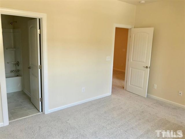 1907 Blue Jay Point, Apex, NC 27502