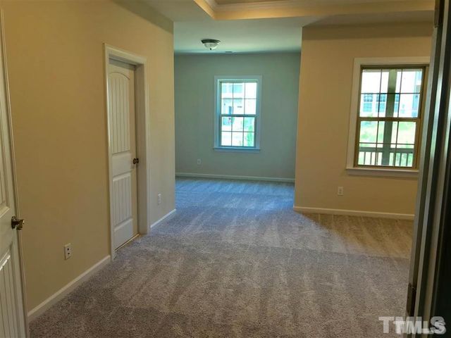 1907 Blue Jay Point, Apex, NC 27502