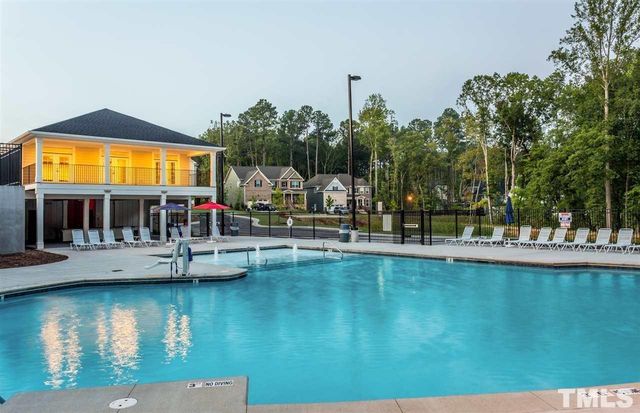 1907 Blue Jay Point, Apex, NC 27502