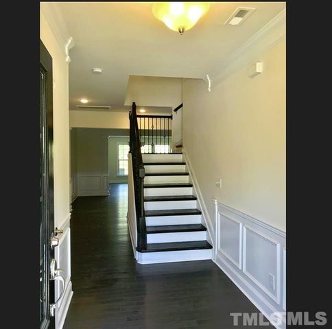 1907 Blue Jay Point, Apex, NC 27502