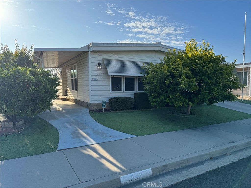 942 Santa Elena, Hemet, CA 92545