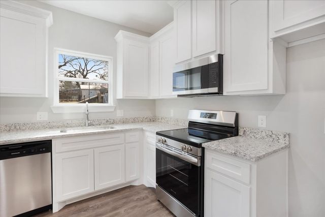 521 Gates Street A&B, Bonham, TX 75418