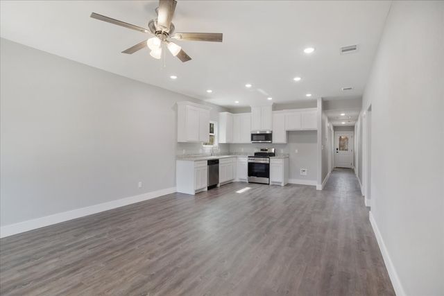 521 Gates Street A&B, Bonham, TX 75418