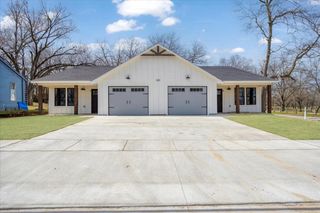 521 Gates Street A&B, Bonham, TX 75418