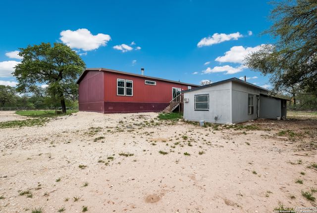 384 Adcock, Poteet, TX 78065