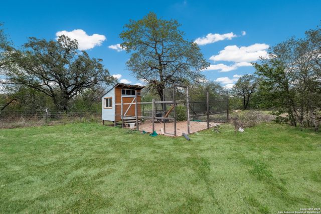 384 Adcock, Poteet, TX 78065
