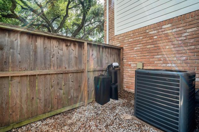 6134 Rena Street, Houston, TX 77092