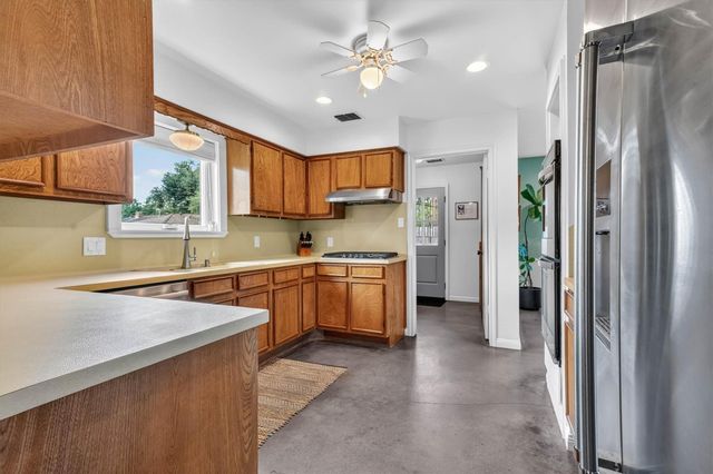 6134 Rena Street, Houston, TX 77092