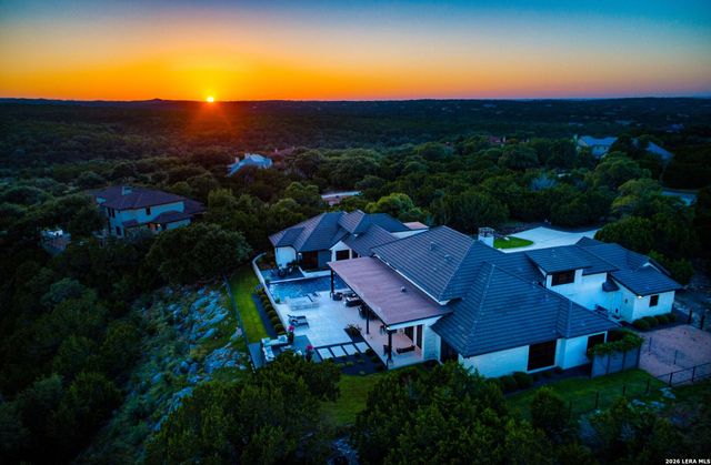 121 Greystone Pt, Boerne, TX 78006