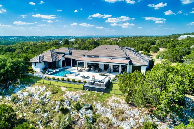 121 Greystone Pt, Boerne, TX 78006