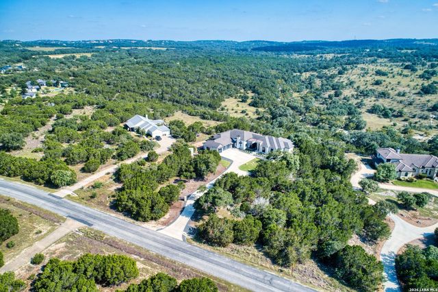 121 Greystone Pt, Boerne, TX 78006