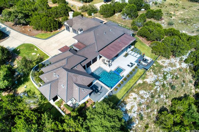 121 Greystone Pt, Boerne, TX 78006